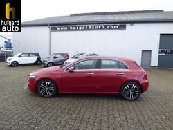 Rot Gebraucht 2023 Mercedes A200 Advanced Limousine | 27.825 € (Fairer Preis)