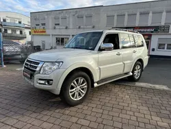 Weiß Gebraucht 2018 Mitsubishi Pajero Top SUV | 26.900 € (Fairer Preis)