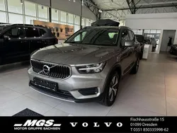 Pebble grey / metallic Gebraucht 2022 Volvo XC40 Momentum SUV | 25.970 € (Fairer Preis)