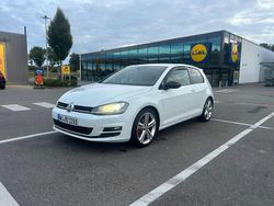 Weiß Gebraucht 2013 VW Golf VII Highline Limousine | 8.150 € (Fairer Preis)