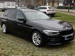 Schwarz Gebraucht 2018 BMW 520 Sport Line Kombi | 18.300 € (Fairer Preis)