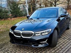 Schwarz Gebraucht 2021 BMW 320 Luxury Line Limousine | 29.900 € (Fairer Preis)