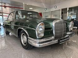 Grün Gebraucht 1964 Mercedes W112 SE Coupé | 42.990 €