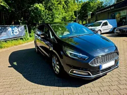 Schwarz Gebraucht 2018 Ford S-MAX Vignale Van / Kleinbus | 20.500 € (Etwas zu teuer)