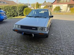 Gold Gebraucht 1985 Nissan Cherry Kleinwagen | 6.000 €