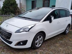 Weiß Gebraucht 2014 Peugeot 5008 Allure Van / Kleinbus | 6.990 € (Fairer Preis)