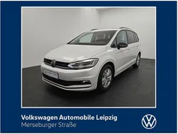 Weiß Gebraucht 2025 VW Touran Highline Van / Kleinbus | 49.630 €