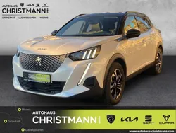 Weiß Gebraucht 2023 Peugeot e-2008 GT SUV | 22.990 € (Fairer Preis)