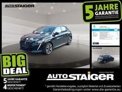 Lackierung schwarz perla nera/ Gebraucht 2022 Peugeot e-208 GT Kleinwagen | 16.999 € (Guter Preis)