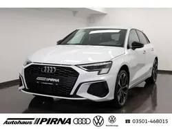 Gletscherweiß metallic Gebraucht 2023 Audi A3 Sportback S-Line Limousine | 38.920 €