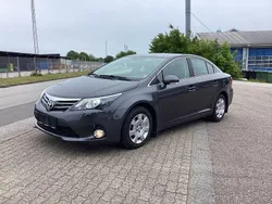 Grau Gebraucht 2014 Toyota Avensis Limousine | 4.199 € (Guter Preis)