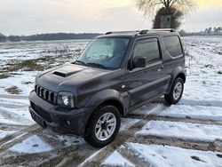 Grau Gebraucht 2013 Suzuki Jimny SUV | 13.900 € (Fairer Preis)
