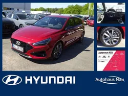 Ultimate red / met Gebraucht 2025 Hyundai i30 Advantage Limousine | 22.490 € (Fairer Preis)