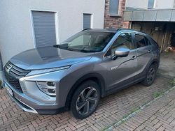 Grau Gebraucht 2021 Mitsubishi Eclipse Cross Plus SUV | 20.700 € (Guter Preis)