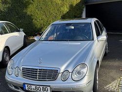 Silber Gebraucht 2004 Mercedes E500 Elegance Limousine | 7.990 € (Guter Preis)
