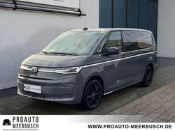 Grau Gebraucht 2024 VW T7 Van | 43.999 €