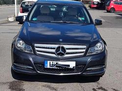 Schwarz Gebraucht 2013 Mercedes 220 Avantgarde Limousine | 8.000 €