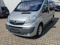 Silber Gebraucht 2011 Opel Vivaro Van | 10.999 € (Teuer)