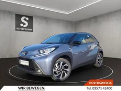 Celestite grey metallic Gebraucht 2025 Toyota Aygo Kleinwagen | 19.480 € (Etwas zu teuer)