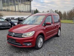 Rot Gebraucht 2017 VW Caddy Highline Van / Kleinbus | 21.950 € (Fairer Preis)