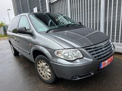 Grau Gebraucht 2007 Chrysler Grand Voyager Van / Kleinbus | 3.660 € (Etwas zu teuer)