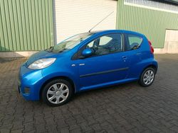 Blau Gebraucht 2010 Peugeot 107 Kleinwagen | 1.700 € (Guter Preis)