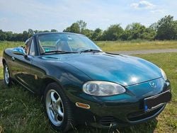 Grün Gebraucht 2001 Mazda MX5 Cabrio | 5.300 € (Teuer)