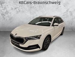 Weiß Gebraucht 2023 Skoda Octavia Kombi | 19.890 € (Fairer Preis)