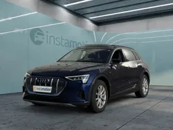 Blau Gebraucht 2022 Audi e-tron Advanced SUV | 40.600 € (Etwas zu teuer)