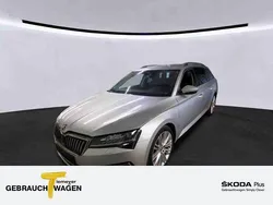 Silber Gebraucht 2020 Skoda Superb Style Kombi | 25.440 € (Fairer Preis)