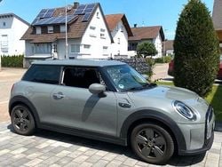Grau Gebraucht 2021 Mini Cooper SE Essential Kleinwagen | 15.000 € (Fairer Preis)