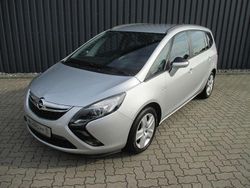 Silber Gebraucht 2015 Opel Zafira Tourer Edition Van / Kleinbus | 10.950 € (Teuer)