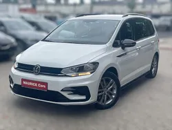 Oryxweiss Gebraucht 2020 VW Touran R Van / Kleinbus | 17.900 € (Fairer Preis)