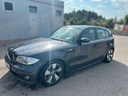 Grau Gebraucht 2006 BMW 120 Kleinwagen | 4.250 € (Fairer Preis)