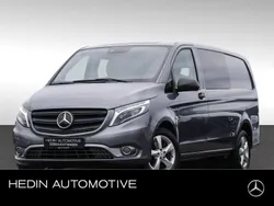 Grau Gebraucht 2021 Mercedes Vito Van / Kleinbus | 39.984 € (Teuer)