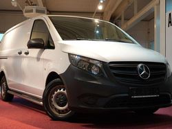 Weiß Gebraucht 2021 Mercedes Vito Van / Kleinbus | 22.480 €
