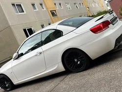 Weiß Gebraucht 2007 BMW 330 Cabriolet Performance Cabrio | 11.990 € (Superpreis)