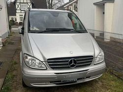 Silber Gebraucht 2009 Mercedes Viano Van / Kleinbus | 9.500 € (Fairer Preis)