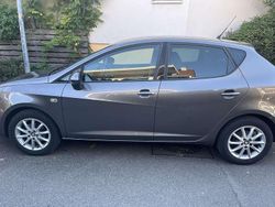 Grau Gebraucht 2016 Seat Ibiza Style Limousine | 6.650 € (Fairer Preis)