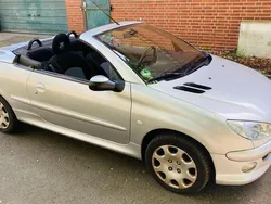Silber Gebraucht 2004 Peugeot 206 CC Cabrio | 1.850 € (Fairer Preis)