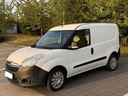 Weiß Gebraucht 2017 Opel Campo Abholung | 8.000 €