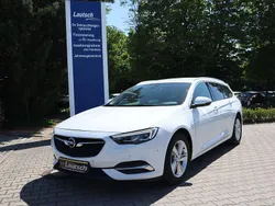 Weiß Gebraucht 2019 Opel Insignia Kombi | 11.990 € (Fairer Preis)