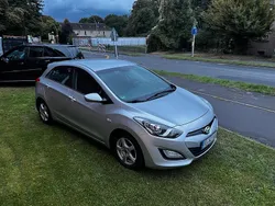 Silber Gebraucht 2014 Hyundai i30 Edition Kleinwagen | 6.250 € (Guter Preis)