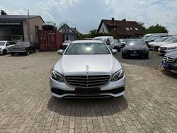 Iridiumsilber metalliclack Gebraucht 2018 Mercedes E220 Elegance Limousine | 17.450 € (Superpreis)