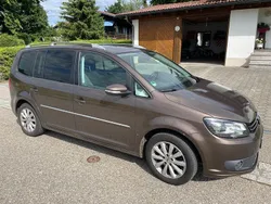 Braun Gebraucht 2011 VW Touran Highline Van / Kleinbus | 7.290 € (Fairer Preis)