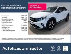 Pure white/schwarz Gebraucht 2024 VW Taigo Style SUV | 22.980 € (Fairer Preis)