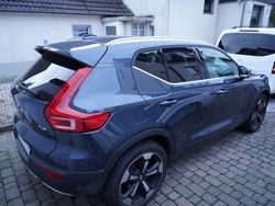 Blau Gebraucht 2020 Volvo XC40 Inscription SUV | 27.500 € (Guter Preis)