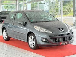 Grau Gebraucht 2011 Peugeot 207 Premium Limousine | 3.890 € (Fairer Preis)