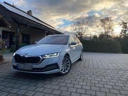 Weiß Gebraucht 2020 Skoda Octavia First Edition Kombi | 21.500 € (Guter Preis)
