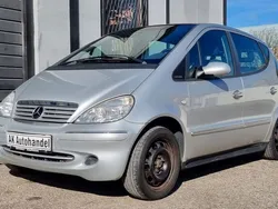 Grau Gebraucht 2001 Mercedes A160 Avantgarde Van / Kleinbus | 890 € (Superpreis)